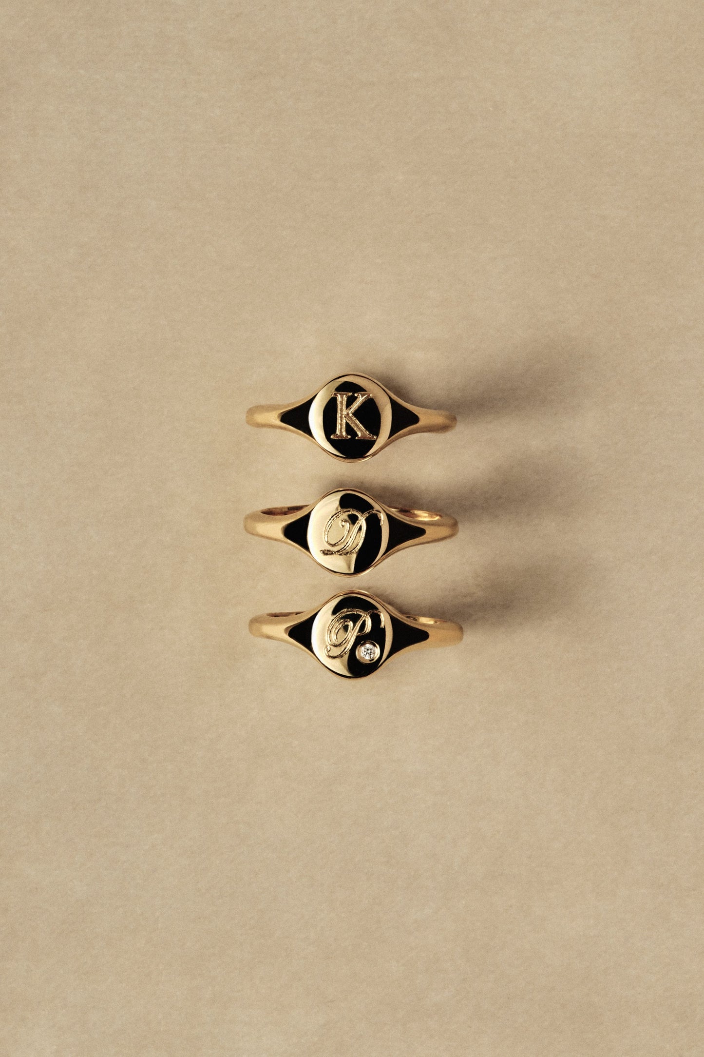 Mini Oval Signet Ring | Silver