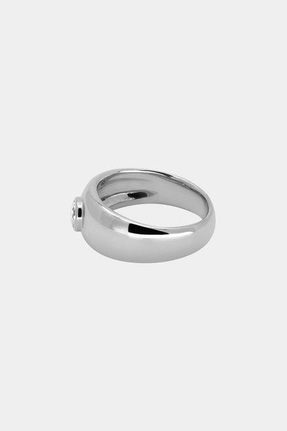 Round Diamond Bezel Blob Ring | 18K White Gold