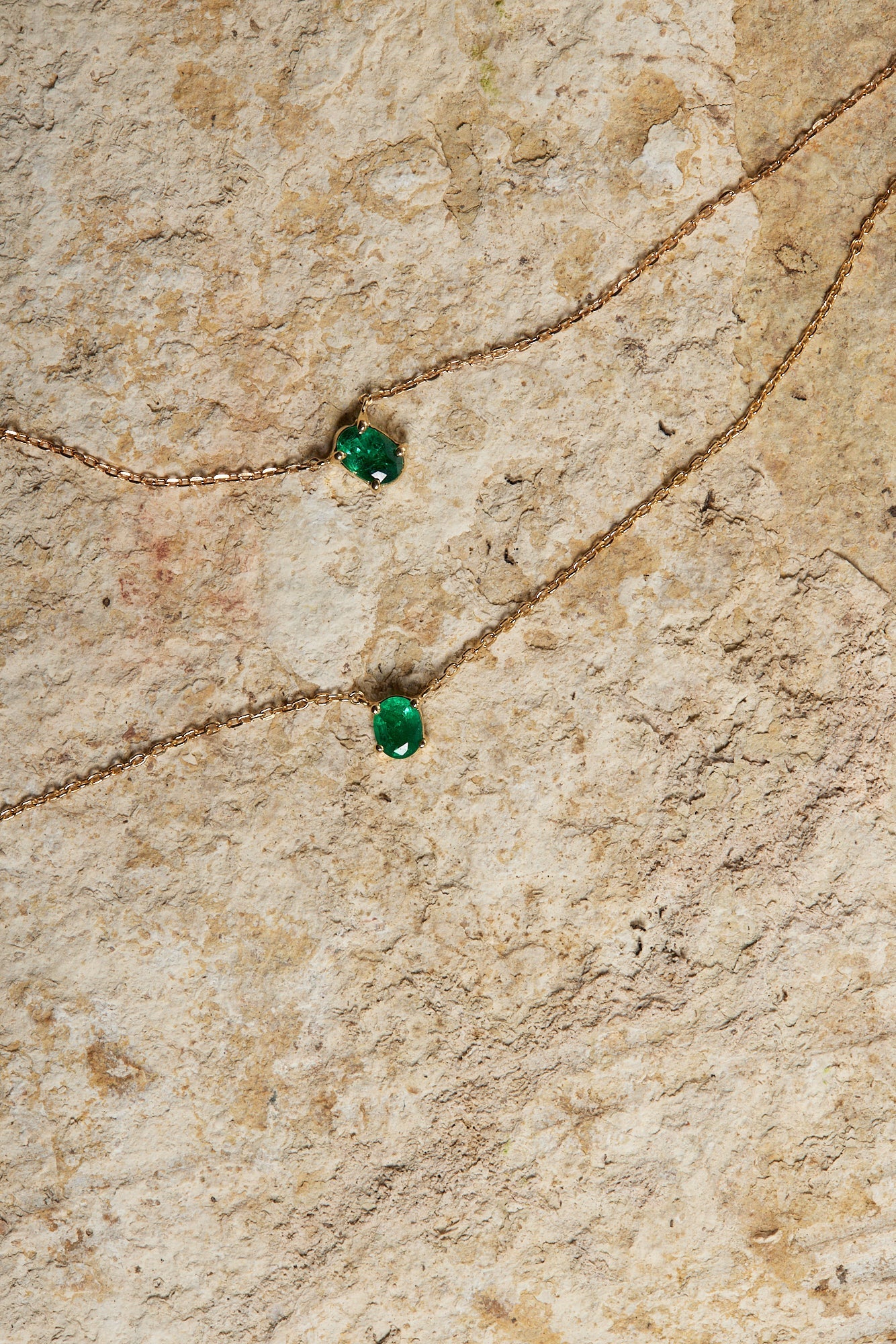 Oval Emerald Necklace | 18K Gold