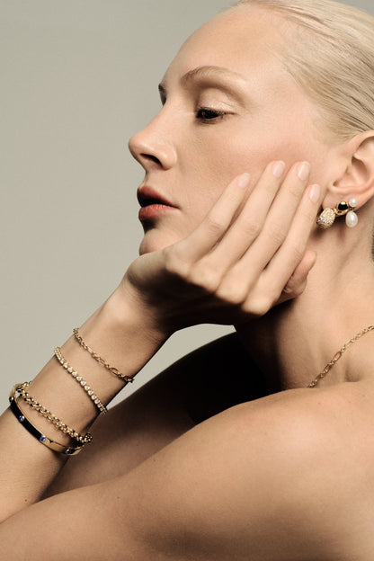 Sapphire Tallows Bangle | White Gold